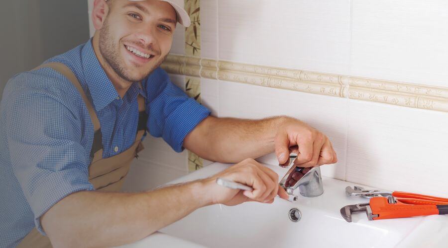 Local water heater installation in Kearney, MO